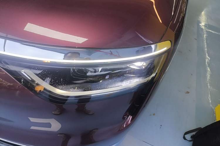 Used Hima AITO M8 2025 Extended-Range Ultra Version 53.4 kWh 5-Seater Edition Left Front Headlight