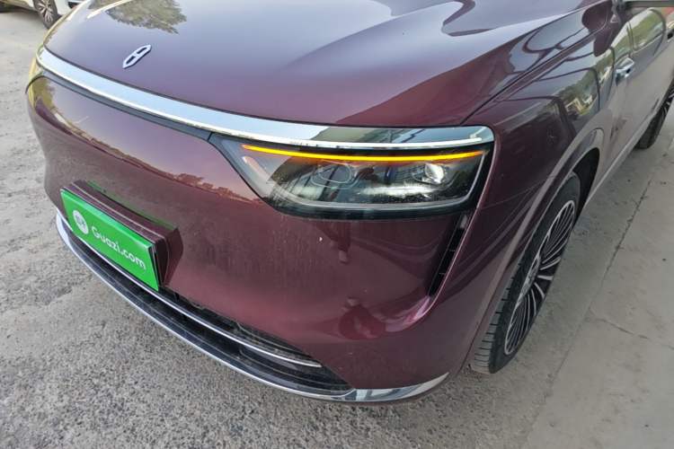 Used Hima AITO M8 2025 Extended-Range Ultra Version 53.4 kWh 5-Seater Edition Left Front Headlight