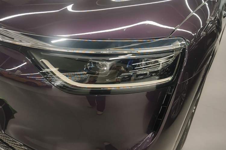 Used Hima AITO M8 2025 Model Pure Electric Max+ Five-Seat Long-Range Version Left Front Headlight