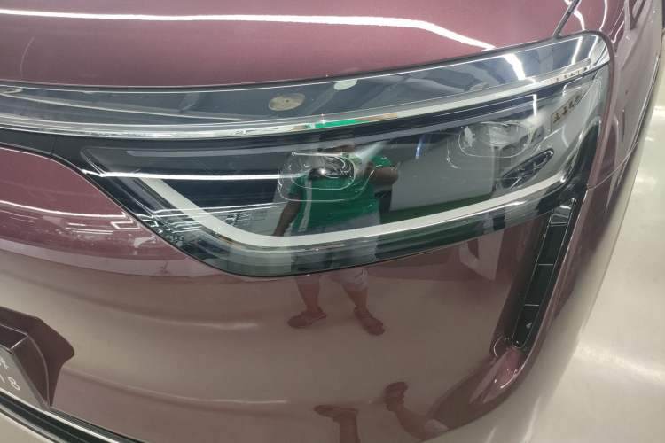 Used Hima AITO M8 2025 Extended-Range Max+ Version 53.4 kWh 5-Seater Edition Left Front Headlight