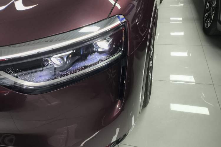 Used Hima AITO M8 2025 Extended-Range Max+ Version 53.4 kWh 5-Seater Edition Left Front Headlight