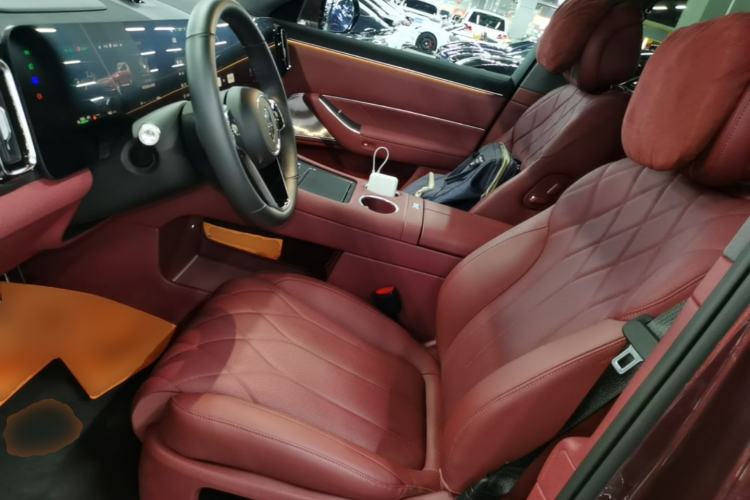Used Hima AITO M8 2025 Extended-Range Ultra Version 53.4 kWh 5-Seater Edition Left Front Seat