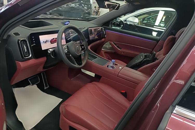 Used Hima AITO M8 2025 Extended-Range Ultra Version 53.4 kWh 5-Seater Edition Left Front Seat