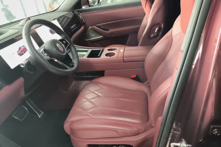Used Hima AITO M8 2025 Extended-Range Ultra Version 53.4 kWh 5-Seater Edition Left Front Seat