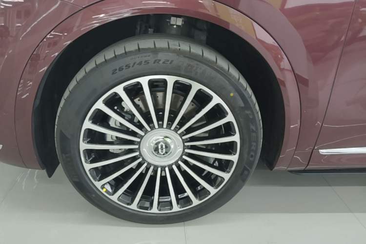 Used Hima AITO M8 2025 Extended-Range Max+ Version 53.4 kWh 6-Seater Edition Left Front Wheel Hub