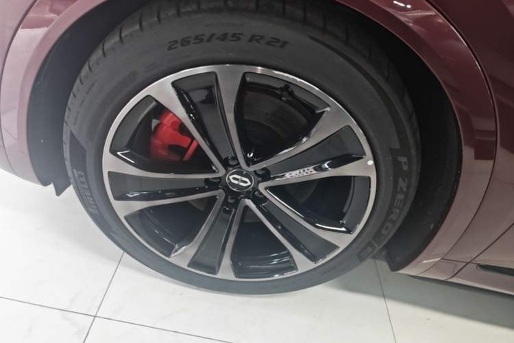 Used Hima AITO M8 2025 Extended-Range Ultra Version 53.4 kWh 6-Seater Edition Left Front Wheel Hub