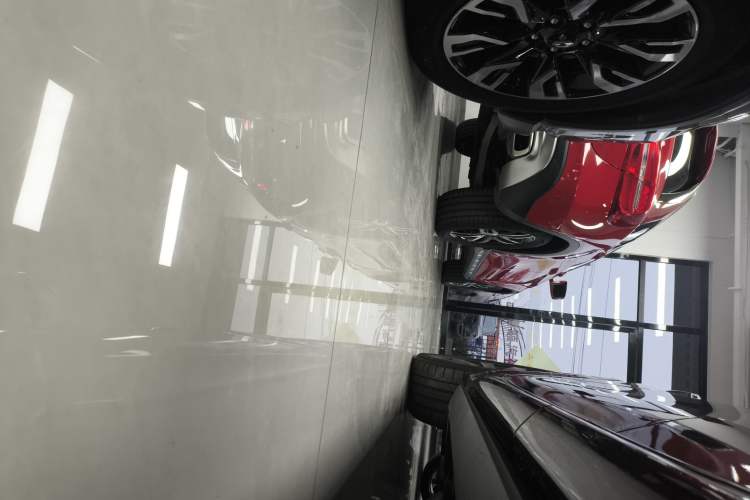 Used Hima AITO M8 2025 Extended-Range Max+ Version 53.4 kWh 5-Seater Edition Left Side Sill