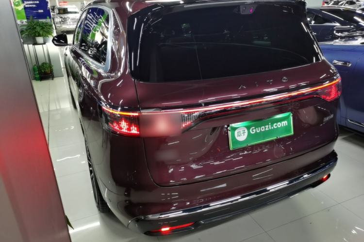 Used Hima AITO M8 2025 Extended-Range Ultra Version 53.4 kWh 5-Seater Edition Rear Left 45 Deg