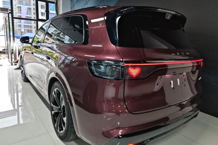 Used Hima AITO M8 2025 Extended-Range Max+ Version 53.4 kWh 6-Seater Edition Rear Left 45 Deg