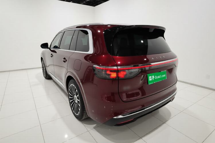 Used Hima AITO M8 2025 Extended-Range Ultra Version 53.4 kWh 5-Seater Edition Rear Left 45 Deg