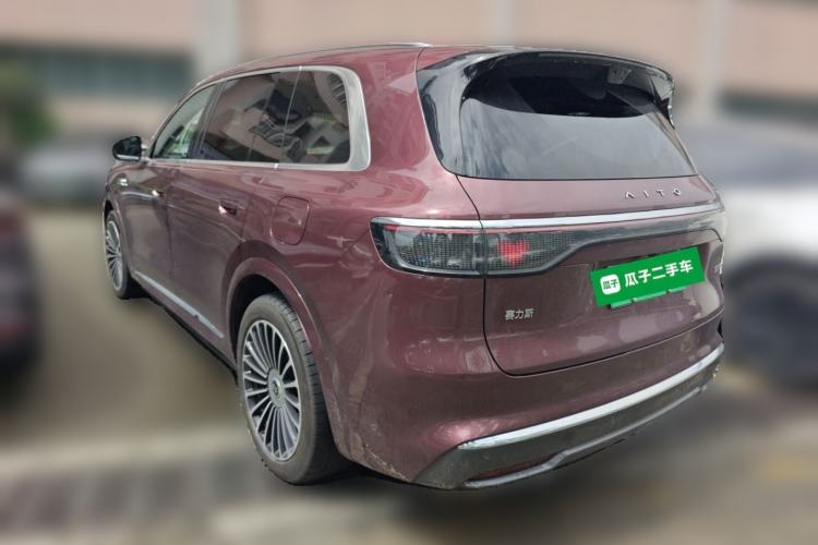 Used Hima AITO M8 2025 Extended-Range Ultra Version 53.4 kWh 5-Seater Edition Rear Left 45 Deg