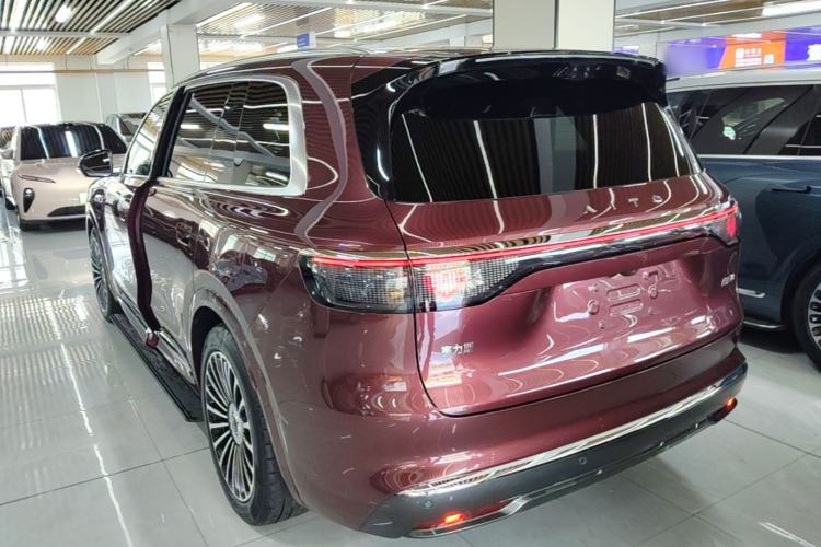 Used Hima AITO M8 2025 Extended-Range Ultra Version 53.4 kWh 5-Seater Edition Rear Left 45 Deg