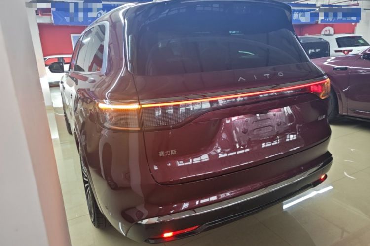 Used Hima AITO M8 2025 Extended-Range Ultra Version 53.4 kWh 5-Seater Edition Rear Left 45 Deg