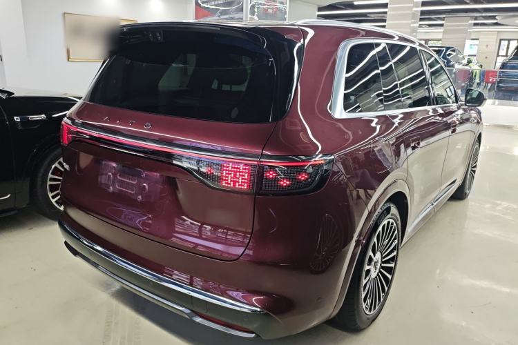 Used Hima AITO M8 2025 Extended-Range Ultra Version 53.4 kWh 5-Seater Edition Rear Right 45 Deg