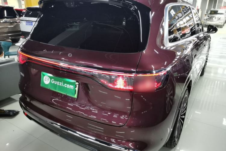 Used Hima AITO M8 2025 Extended-Range Ultra Version 53.4 kWh 5-Seater Edition Rear Right 45 Deg