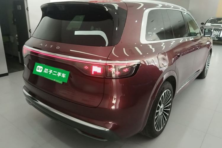 Used Hima AITO M8 2025 Extended-Range Ultra Version 53.4 kWh 5-Seater Edition Rear Right 45 Deg