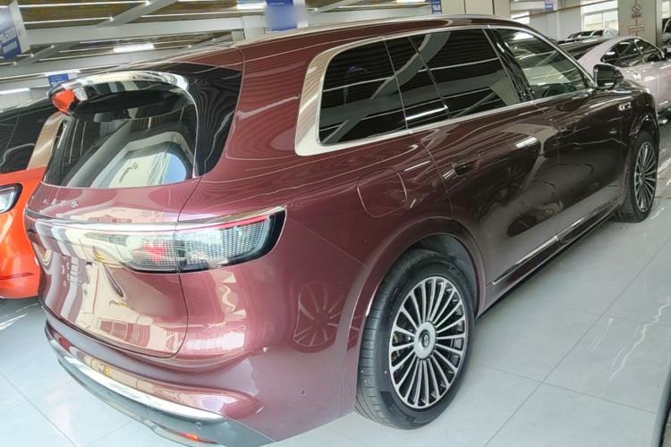 Used Hima AITO M8 2025 Extended-Range Ultra Version 53.4 kWh 5-Seater Edition Rear Right 45 Deg