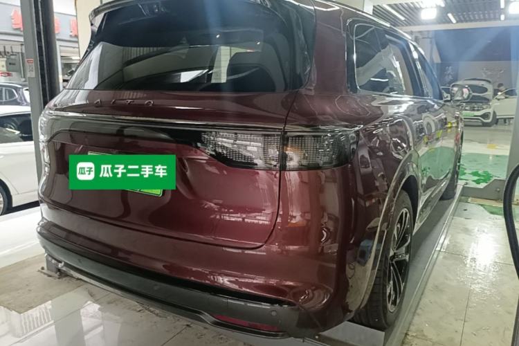 Used Hima AITO M8 2025 Extended-Range Ultra Version 53.4 kWh 6-Seater Edition Rear Right 45 Deg