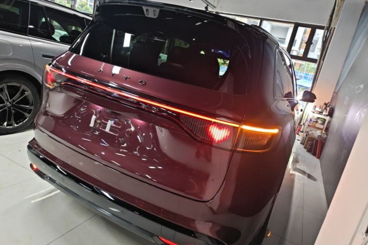 Used Hima AITO M8 2025 Extended-Range Max+ Version 53.4 kWh 6-Seater Edition Rear Right 45 Deg