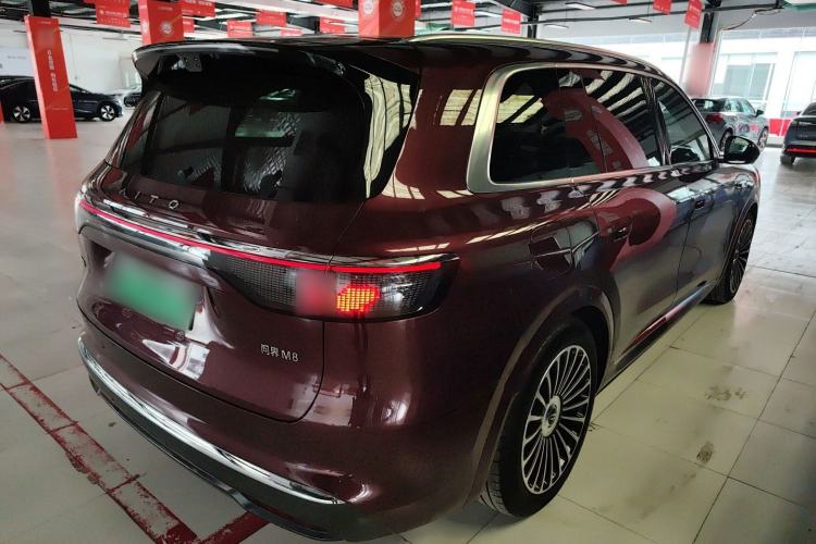 Used Hima AITO M8 2025 Extended-Range Ultra Version 53.4 kWh 5-Seater Edition Rear Right 45 Deg