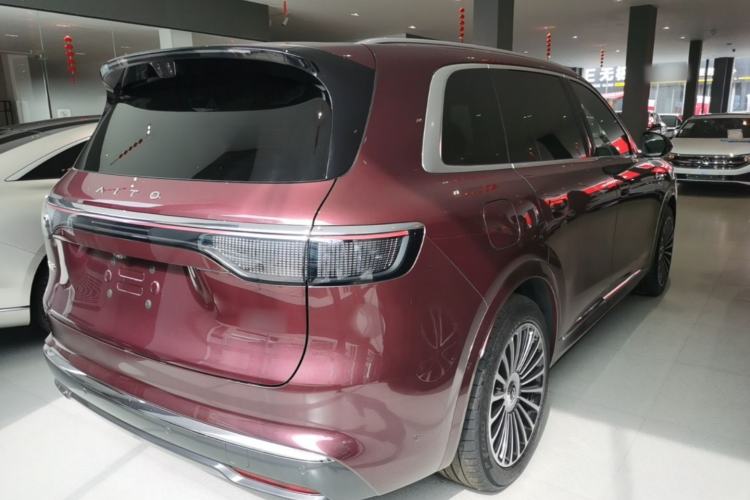 Used Hima AITO M8 2025 Extended-Range Ultra Version 53.4 kWh 6-Seater Edition Rear Right 45 Deg