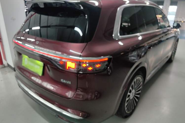 Used Hima AITO M8 2025 Extended-Range Ultra Version 53.4 kWh 5-Seater Edition Rear Right 45 Deg