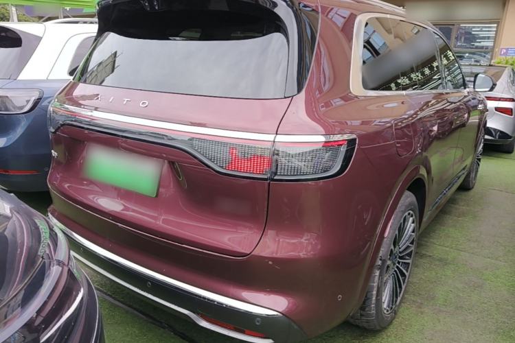 Used Hima AITO M8 2025 Extended-Range Ultra Version 53.4 kWh 5-Seater Edition Rear Right 45 Deg