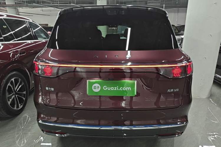 Used Hima AITO M8 2025 Extended-Range Ultra Version 53.4 kWh 5-Seater Edition Rear