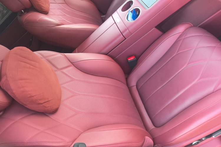 Used Hima AITO M8 2025 Extended-Range Ultra Version 53.4 kWh 5-Seater Edition Right Front Seat