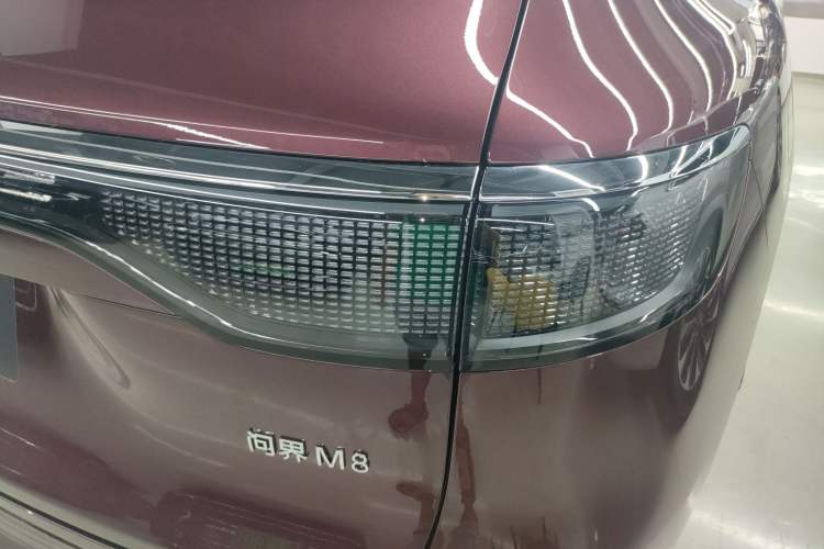 Used Hima AITO M8 2025 Extended-Range Max+ Version 53.4 kWh 5-Seater Edition Right Rear Taillight