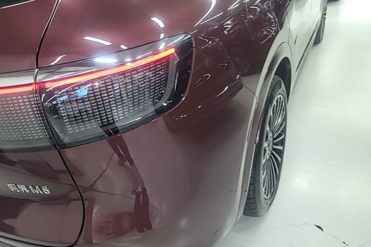Used Hima AITO M8 2025 Extended-Range Ultra Version 53.4 kWh 5-Seater Edition Right Rear Taillight