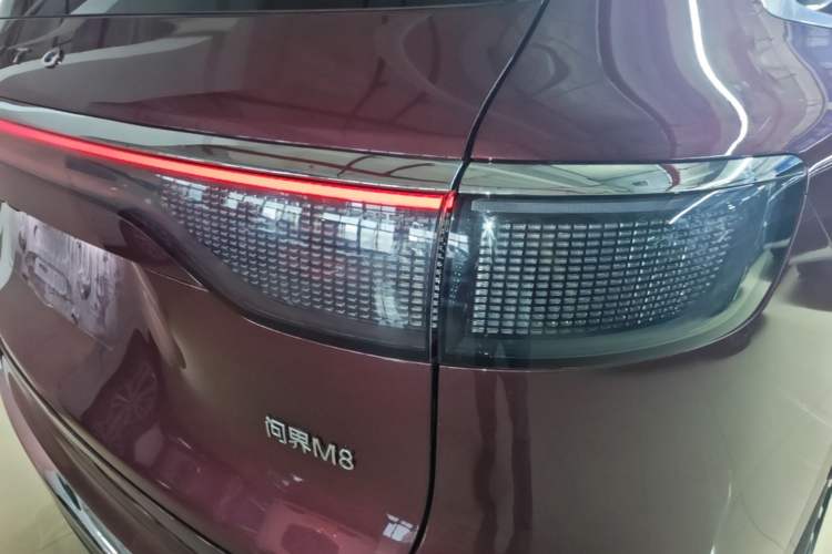 Used Hima AITO M8 2025 Extended-Range Ultra Version 53.4 kWh 5-Seater Edition Right Rear Taillight