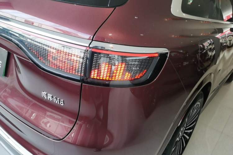 Used Hima AITO M8 2025 Extended-Range Ultra Version 53.4 kWh 5-Seater Edition Right Rear Taillight