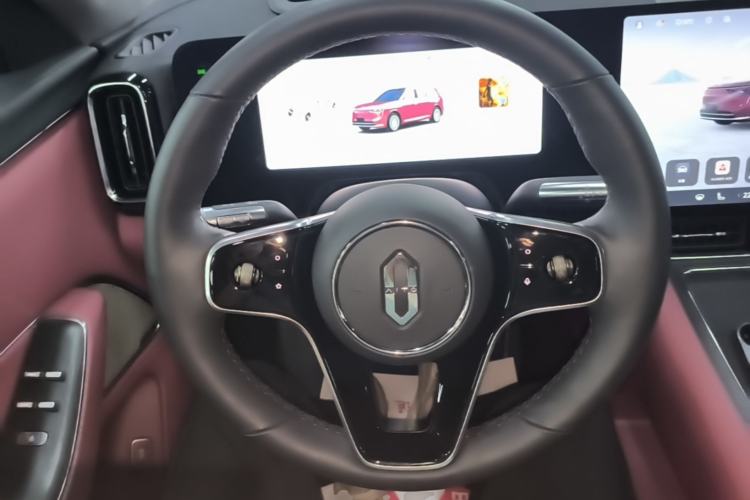 Used Hima AITO M8 2025 Extended-Range Ultra Version 53.4 kWh 5-Seater Edition Steering Wheel