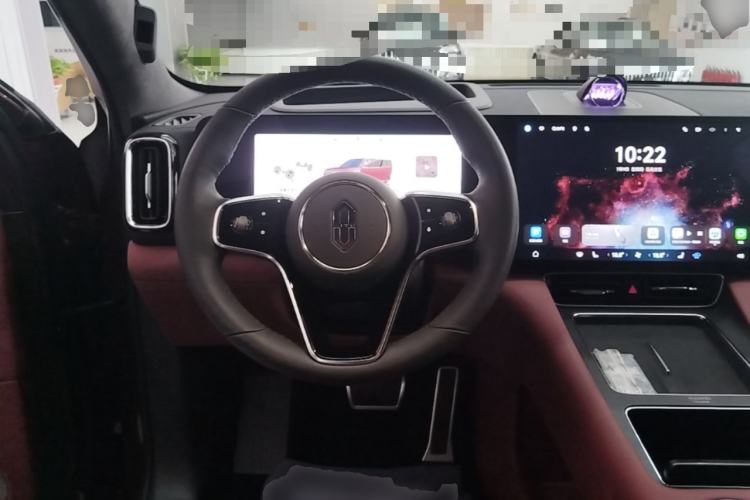 Used Hima AITO M8 2025 Extended-Range Ultra Version 53.4 kWh 5-Seater Edition Steering Wheel