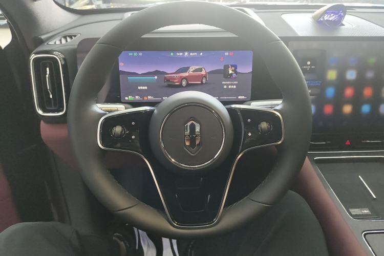 Used Hima AITO M8 2025 Extended-Range Ultra Version 53.4 kWh 5-Seater Edition Steering Wheel