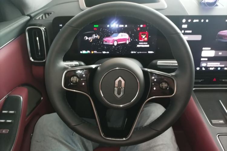Used Hima AITO M8 2025 Extended-Range Ultra Version 53.4 kWh 5-Seater Edition Steering Wheel
