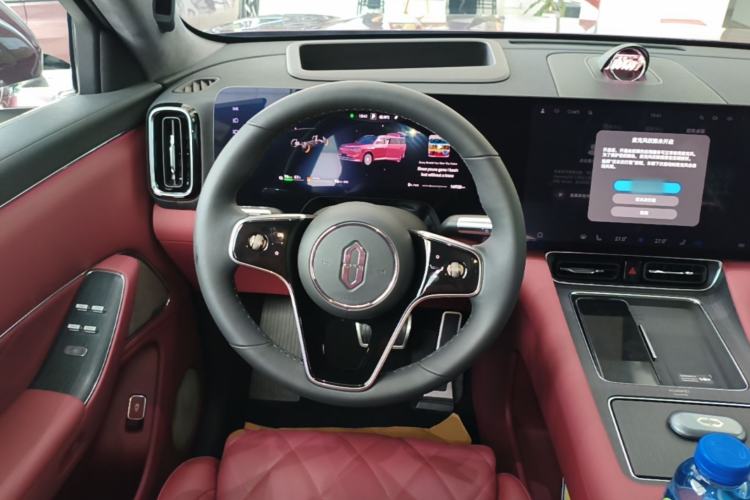 Used Hima AITO M8 2025 Extended-Range Ultra Version 53.4 kWh 5-Seater Edition Steering Wheel