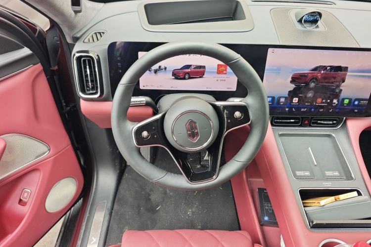 Used Hima AITO M8 2025 Extended-Range Ultra Version 53.4 kWh 5-Seater Edition Steering Wheel