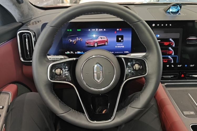 Used Hima AITO M8 2025 Extended-Range Ultra Version 53.4 kWh 5-Seater Edition Steering Wheel