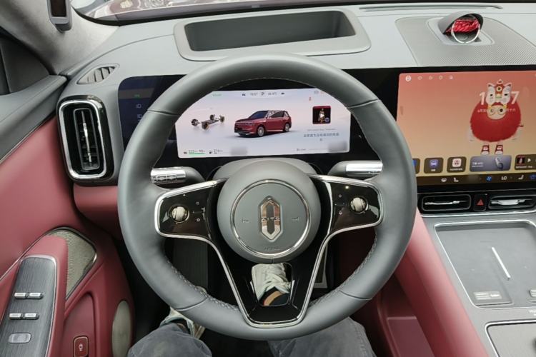 Used Hima AITO M8 2025 Extended-Range Ultra Version 53.4 kWh 5-Seater Edition Steering Wheel