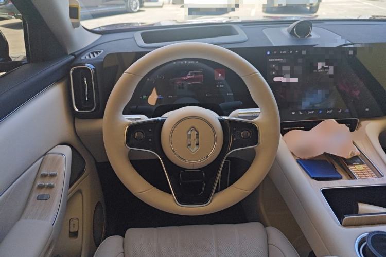 Used Hima AITO M8 2025 Extended-Range Max+ Version 53.4 kWh 6-Seater Edition Steering Wheel