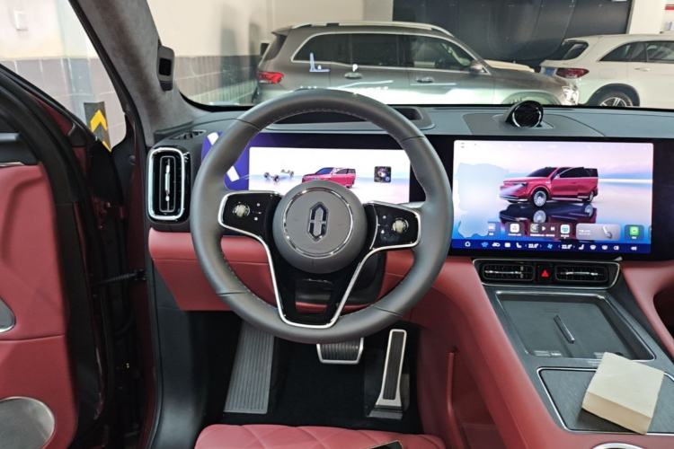 Used Hima AITO M8 2025 Extended-Range Ultra Version 53.4 kWh 5-Seater Edition Steering Wheel