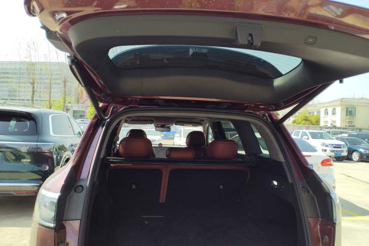 Used Hima AITO M8 2025 Extended-Range Ultra Version 53.4 kWh 5-Seater Edition Trunk