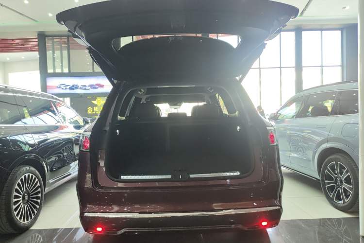 Used Hima AITO M8 2025 Extended-Range Ultra Version 53.4 kWh 5-Seater Edition Trunk