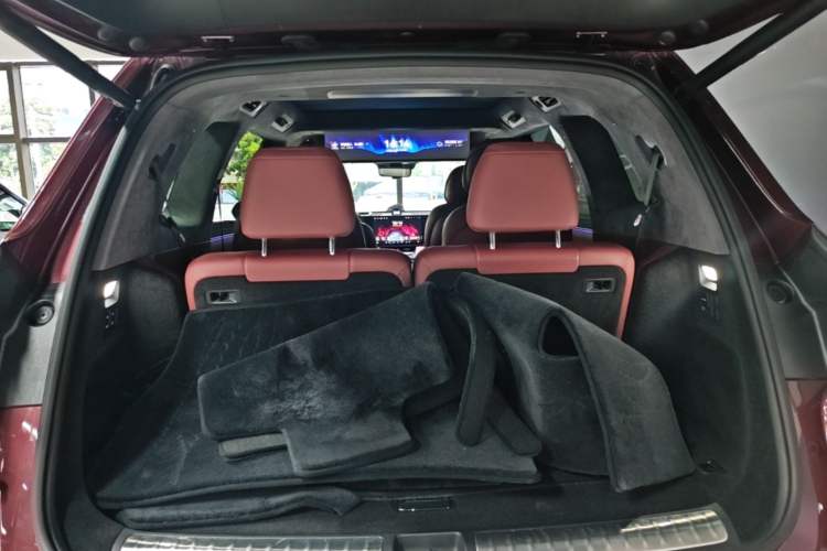 Used Hima AITO M8 2025 Extended-Range Max+ Version 53.4 kWh 6-Seater Edition Trunk