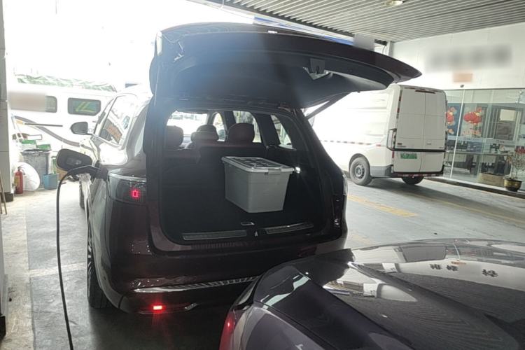 Used Hima AITO M8 2025 Extended-Range Ultra Version 53.4 kWh 5-Seater Edition Trunk