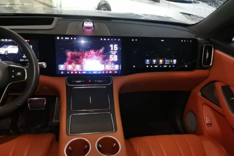 Used Hima AITO M8 2025 Extended-Range Ultra Version 53.4 kWh 5-Seater Edition Audio And AC Panel