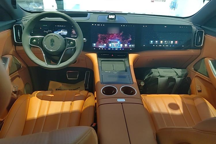 Used Hima AITO M8 2025 Extended-Range Ultra Version 53.4 kWh 5-Seater Edition Center Console
