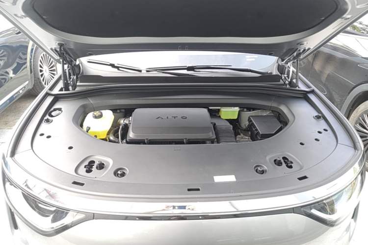 Used Hima AITO M8 2025 Extended-Range Max+ Version 53.4 kWh 6-Seater Edition Engine Bay